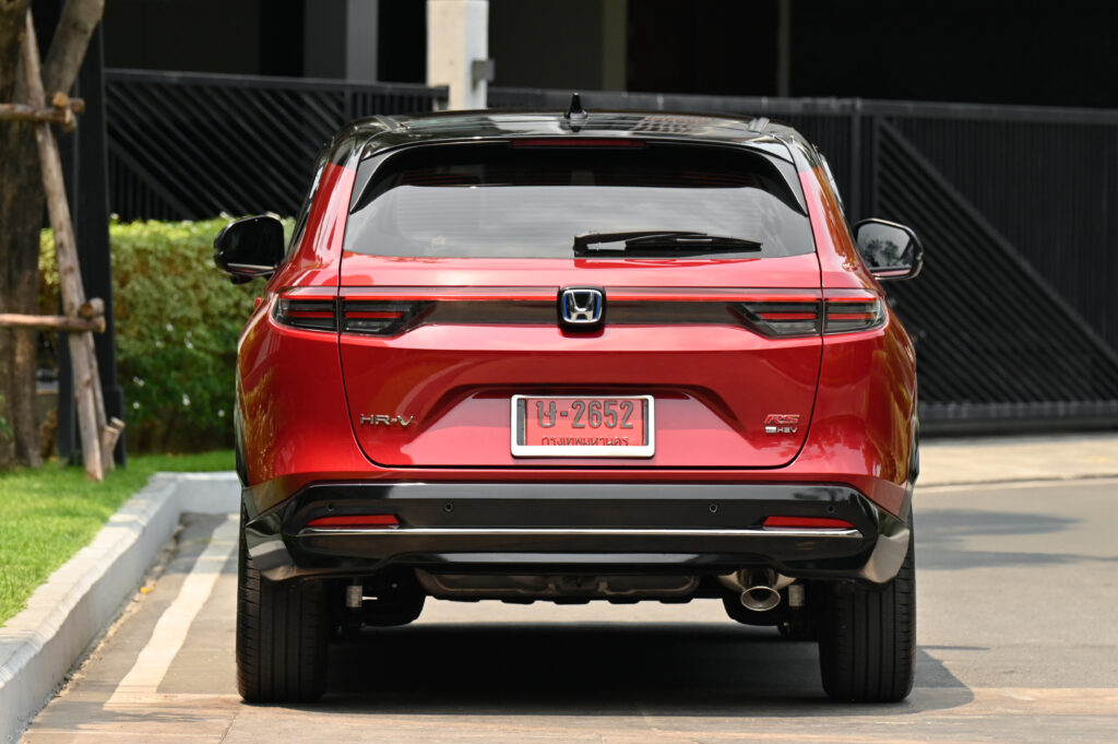 รถ 1 เดือน 4,000 km Honda HR-V e:HEV RS Minorchange TOP สุดหลังคา Panoramic Sunroof สภาพดีเยี่ยมครับ