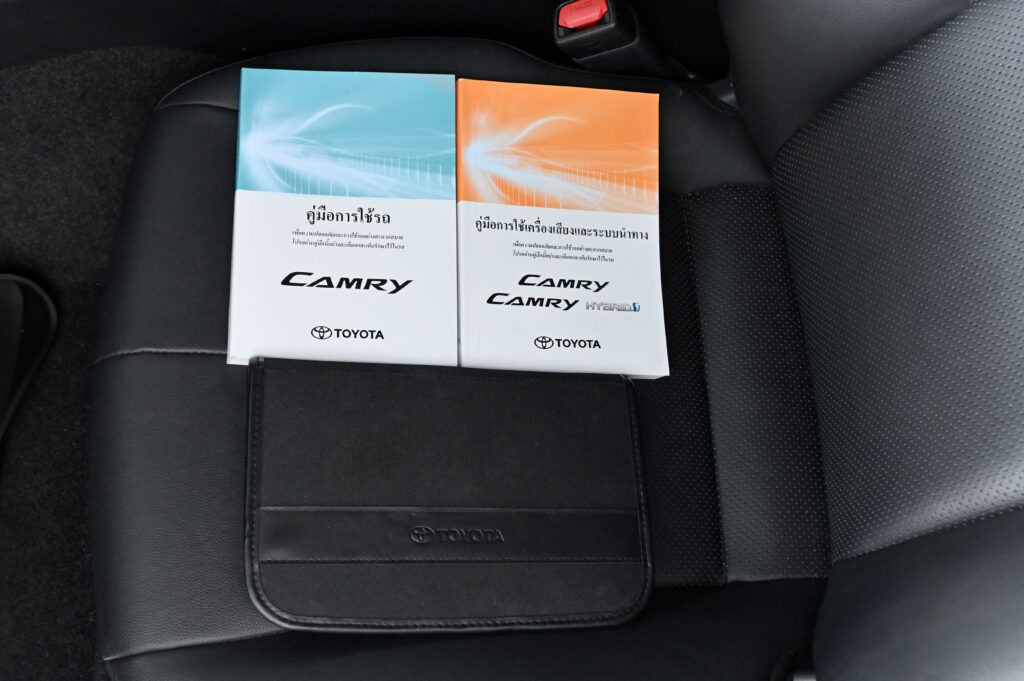 30,000 km Toyota Camry 2.0 G รถบ้านมือเดียวใช้งานน้อยมาก มีประวัติศูนย์โตโยต้าทุกระยะจนถึงปัจจุบัน