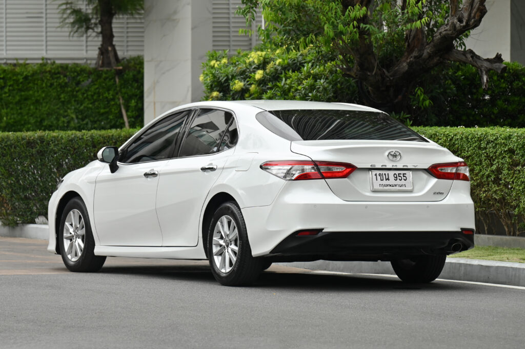 30,000 km Toyota Camry 2.0 G รถบ้านมือเดียวใช้งานน้อยมาก มีประวัติศูนย์โตโยต้าทุกระยะจนถึงปัจจุบัน