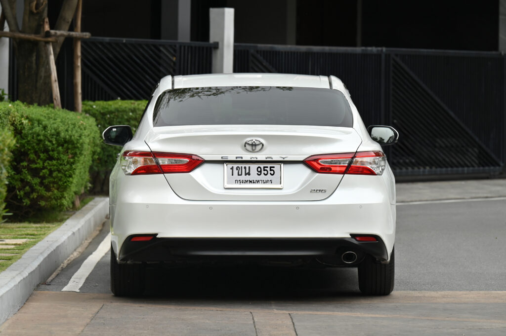 30,000 km Toyota Camry 2.0 G รถบ้านมือเดียวใช้งานน้อยมาก มีประวัติศูนย์โตโยต้าทุกระยะจนถึงปัจจุบัน