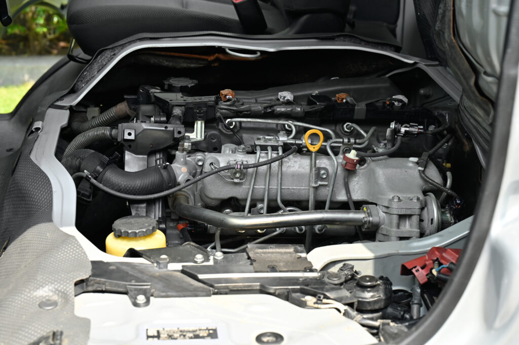 118,378 km ไมล์แท้รถราชการสำนักงาน ป.ป.ช. Toyota Commuter 2.5 D4D สวยมาก ใช้งานน้อย สภาพดีเยี่ยมครับ
