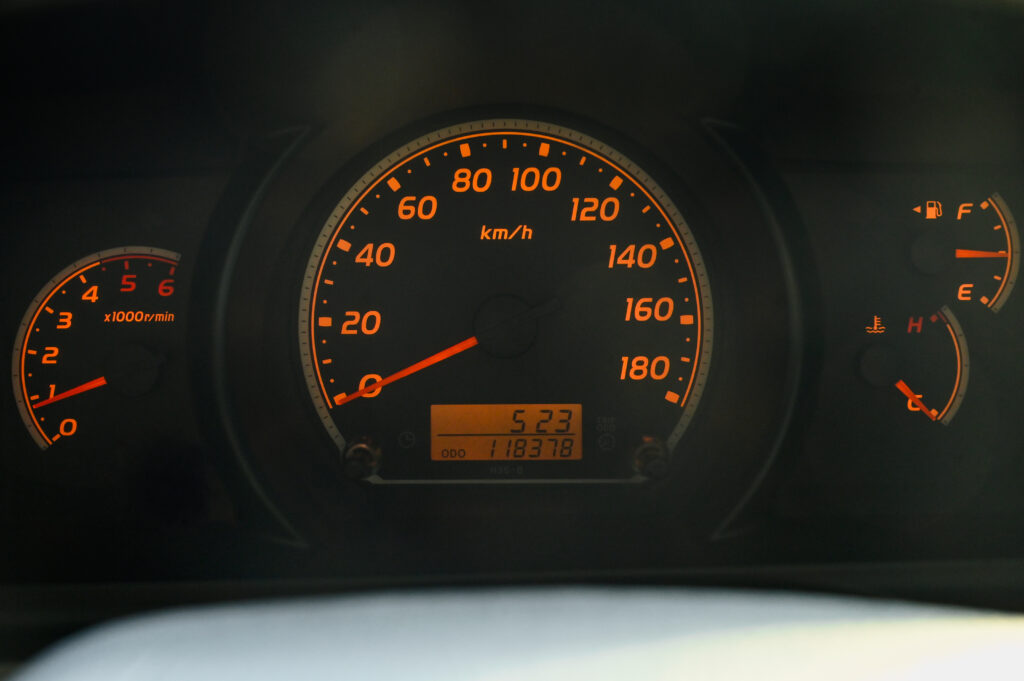 118,378 km ไมล์แท้รถราชการสำนักงาน ป.ป.ช. Toyota Commuter 2.5 D4D สวยมาก ใช้งานน้อย สภาพดีเยี่ยมครับ