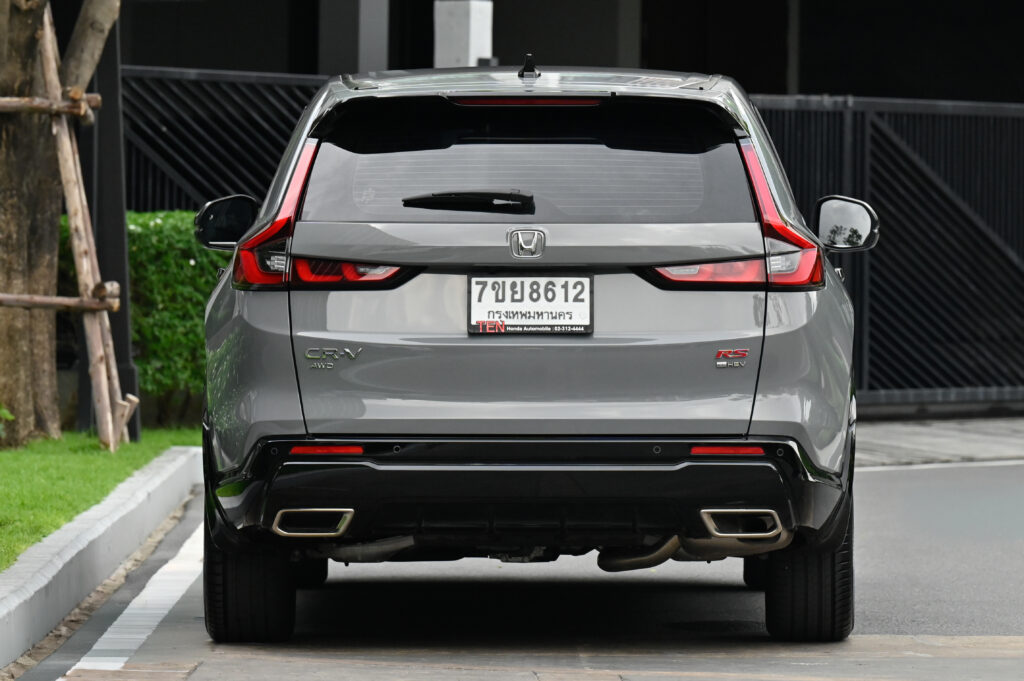 7,000 km CR-V e:HEV RS 4WD Minorchange รุ่นท็อปสุด เพิ่ม Blind Spot เบาะลม รถบ้านมือเดียวสภาพป้ายแดง
