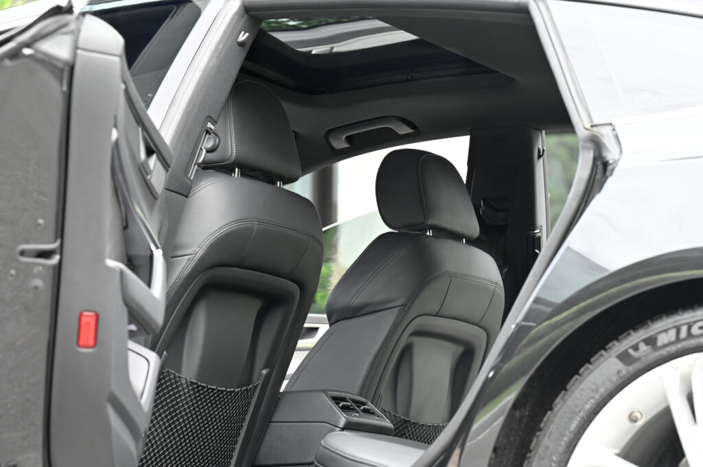 Audi A7 Sportback 55 TFSI quattro S-Line เครื่อง V6 ขับ 4 รุ่นท็อปสุด หลังคากระจก รถบ้านสภาพดีเยี่ยม