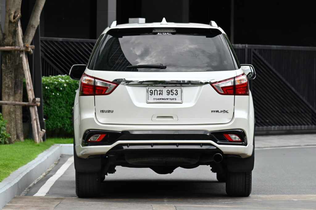 ขาย ISUZU MU-X 3.0 DA-DVD ONYX Minorchange รุ่นปรับอุปกรณ์ MY19 มีประวัติศูนย์ทุกระยะถึงปัจจุบัน