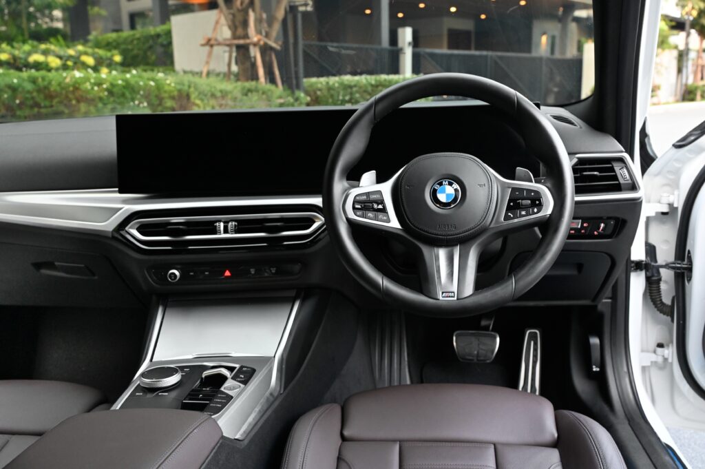 50,000 km BMW 320d M Sport G20 LCI มี BSI-Warranty ถึงปี 2028 รถมือเดียว ของแต่งแท้มูลค่ารวม 4 แสน