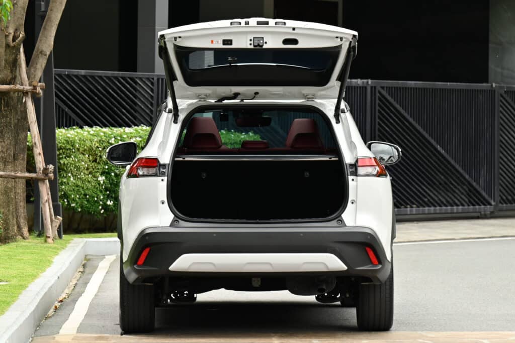 Corolla CROSS 1.8 HEV Premium Luxury Minorchange หลังคา Panoramic Roof รถบ้านมือเดียวสภาพดีเยี่ยม
