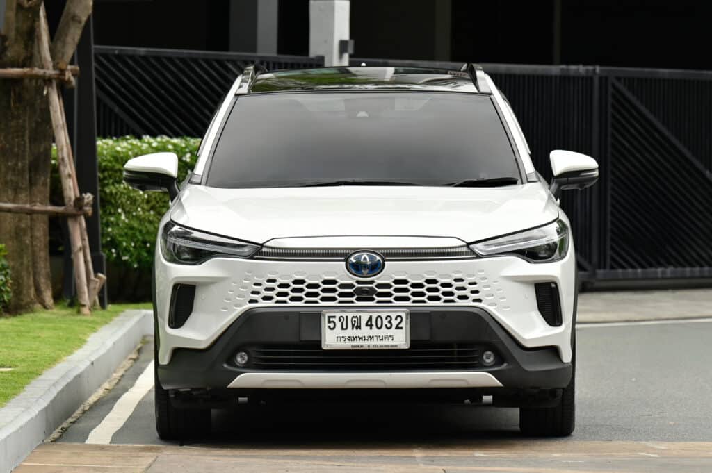 Corolla CROSS 1.8 HEV Premium Luxury Minorchange หลังคา Panoramic Roof รถบ้านมือเดียวสภาพดีเยี่ยม