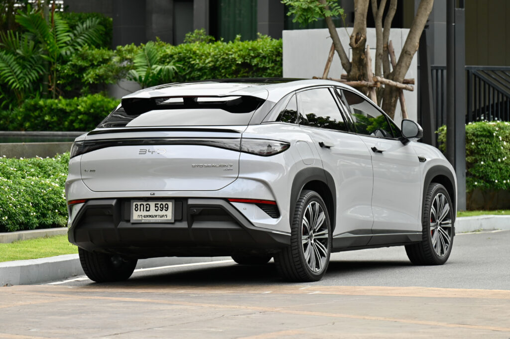 6,981 km รถไฟฟ้า Sealion 7 Performance AWD รุ่นท็อปวิ่งระยะ 542 km 530 แรงม้า 0-100 km/h ใน 4.5 วิ