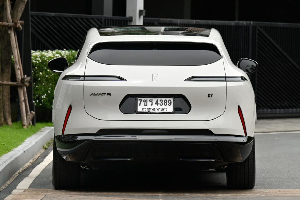 7,546 km AVATR 07 Ultra AWD แบตเตอรี่ 82.16 kWh Range 545 km 590 แรงม้า 0-100 km/h ใน 3.9 วินาที