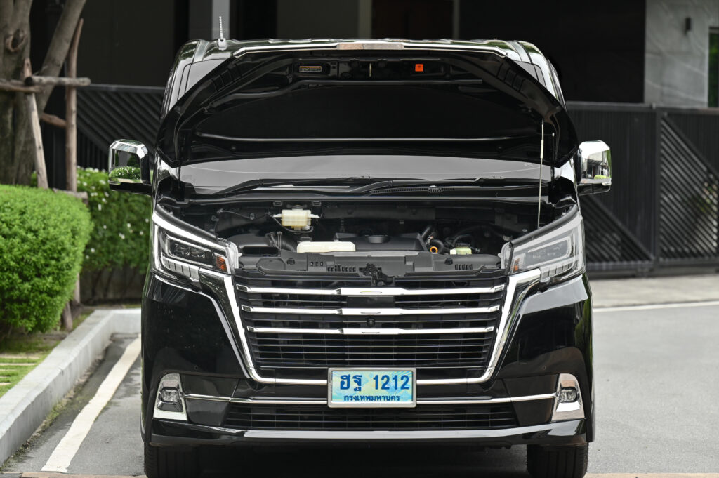 49,577 km Toyota Majesty 2.8 Grande รุ่น Top เพิ่มระบบช่วยเหลือการขับขี่ รถบ้านมือเดียวสภาพดีเยี่ยม