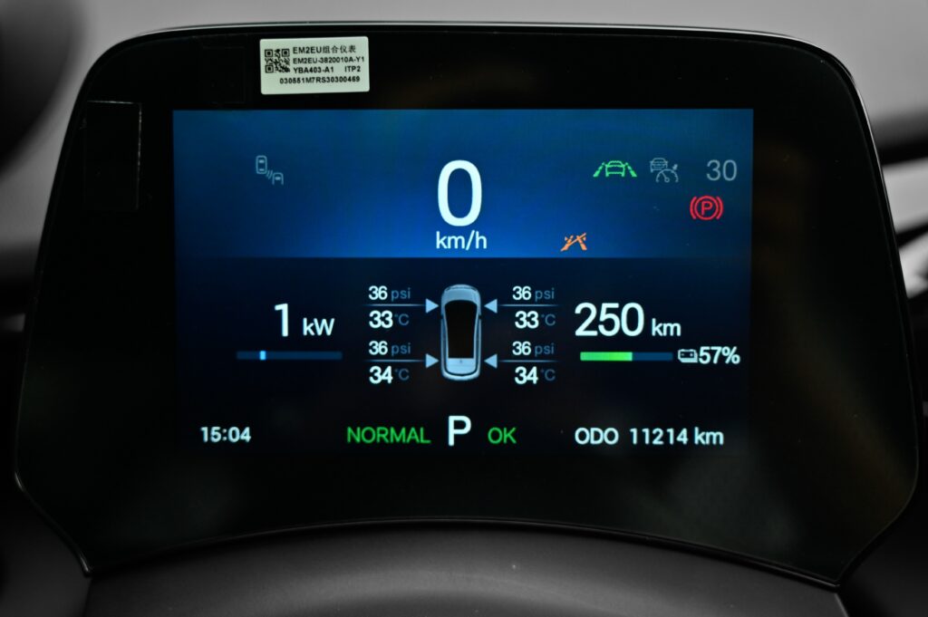 11,214 km BYD Dolphin MY2025 แบต 50.25 kWh วิ่งไกล 435 km รถใหม่มากใช้งานน้อย มือเดียวซื้อเงินสด